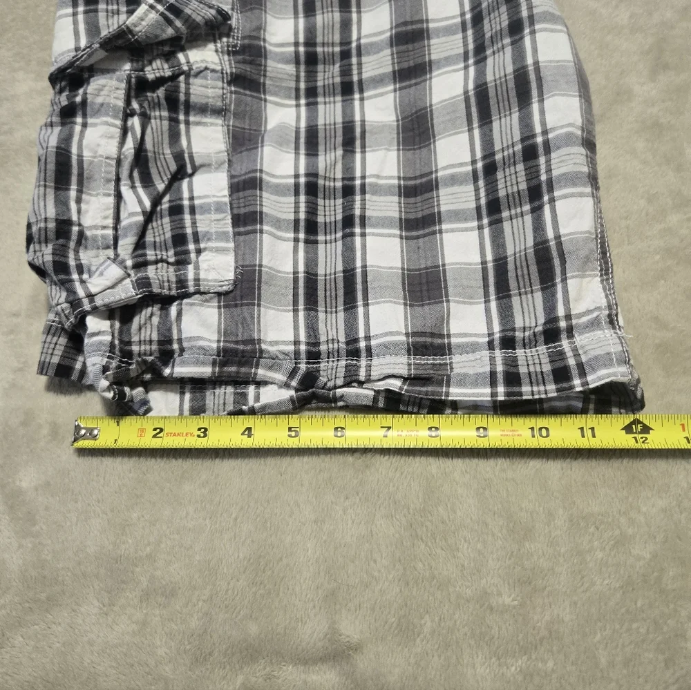 The Foundry Supply Co. Plaid Cargo Shorts Mens Size 44 Actual Fits A 42in. Waist - Picture 7 of 8